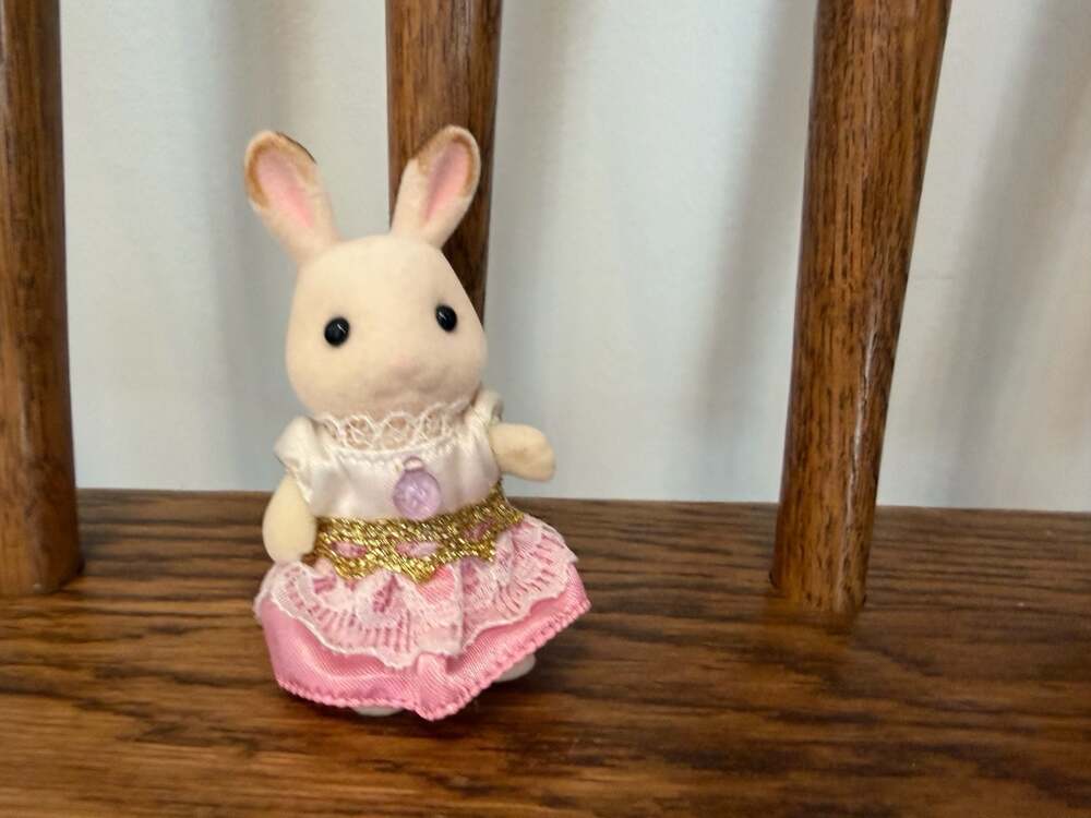 Calico Critters Hopscotch Rabbit Sister Fashion Dress